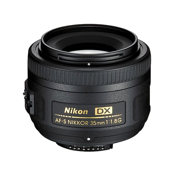 NIKON D3500 + 35mm F/1.8